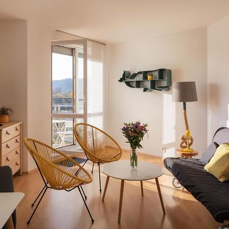 Sunny Apartment In Modrany By Prague Days Εξωτερικό φωτογραφία