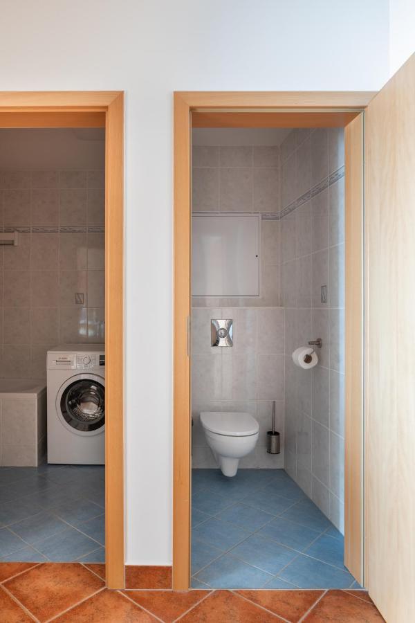 Sunny Apartment In Modrany By Prague Days Εξωτερικό φωτογραφία